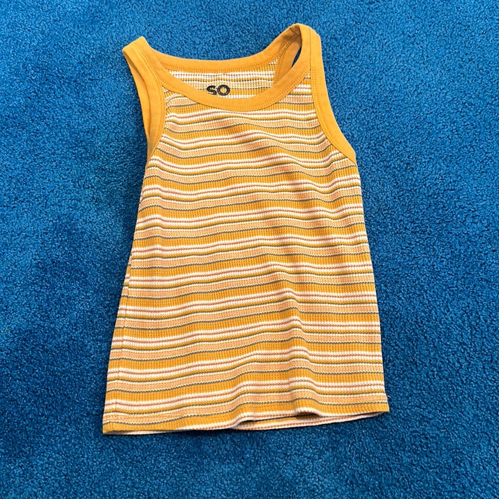 Yellow tank top hardly worn